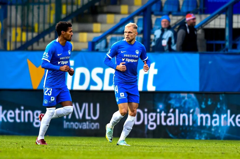 Mick van Buren sestřelil hattrickem Olomouc. Dám si hodně vody, smál se po utkání