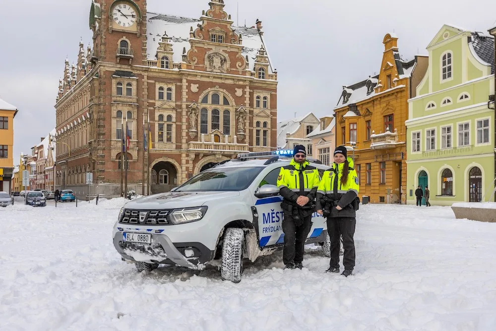 Městská policie má za sebou ve Frýdlantu první rok. Od ledna se rozšíří o tři strážníky