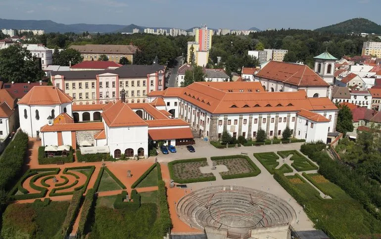 Vlastivědné muzeum a galerie v České Lípě