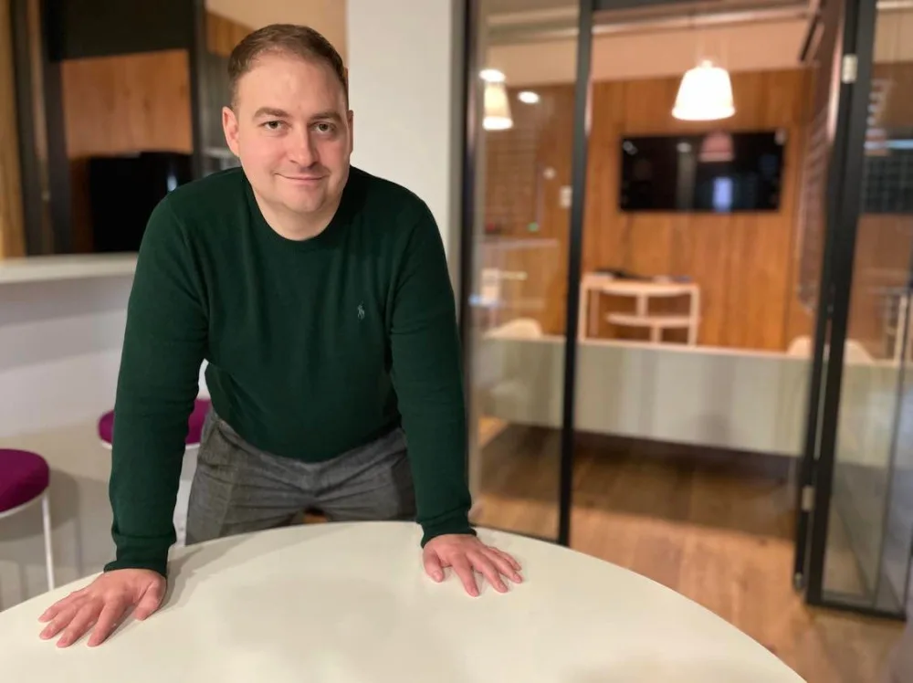 Nerudová vypadává ze hry, favoritem je Pavel, říká bookmaker Pavol Boško