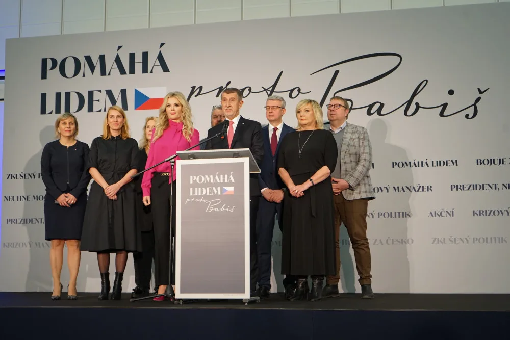 Andrej Babiš na tiskové konferenci.
