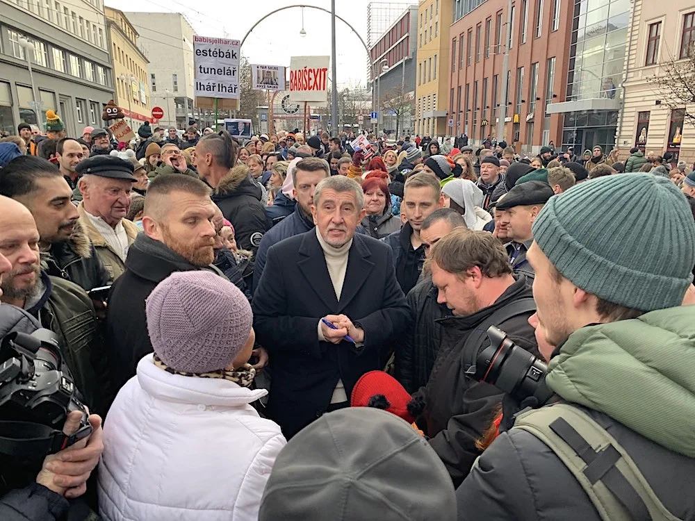Prezidentský kandidát Babiš dorazil do Liberce. Čekali na něj příznivci i odpůrci