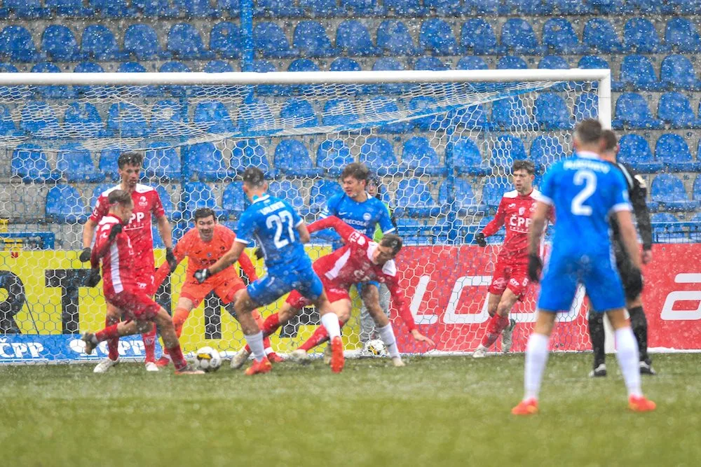 Slovan na úvod jara ztratil. U Nisy remizoval s posledními Pardubicemi 1:1