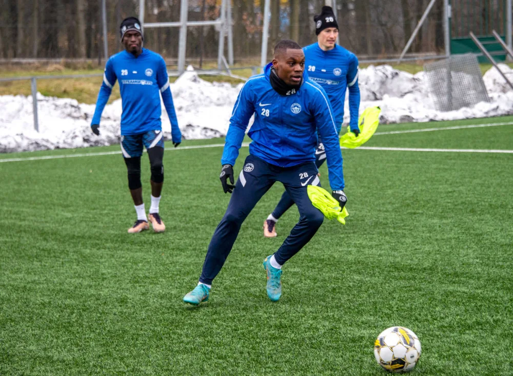 Slovan reaguje na zranění Višinského a Fukaly. Z Baníku přichází na hostování Ndefe
