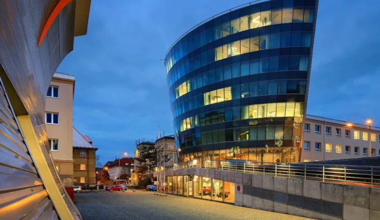 Technická univerzita Liberec.