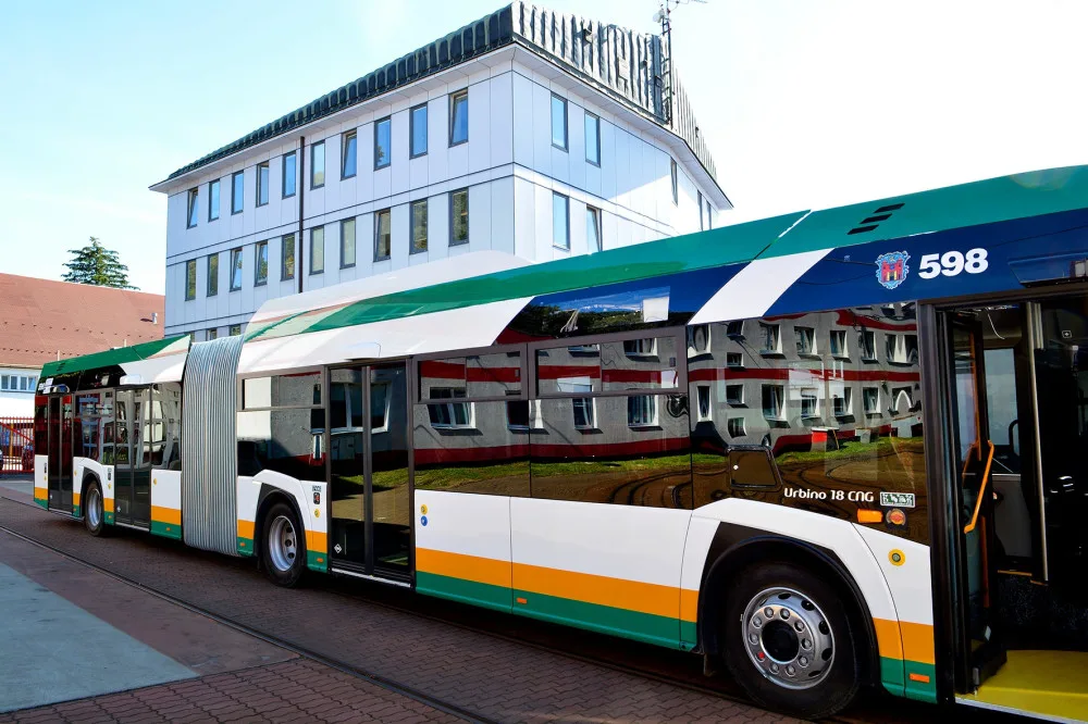 Liberecký dopravní podnik chce koupit deset až 15 kloubových autobusů