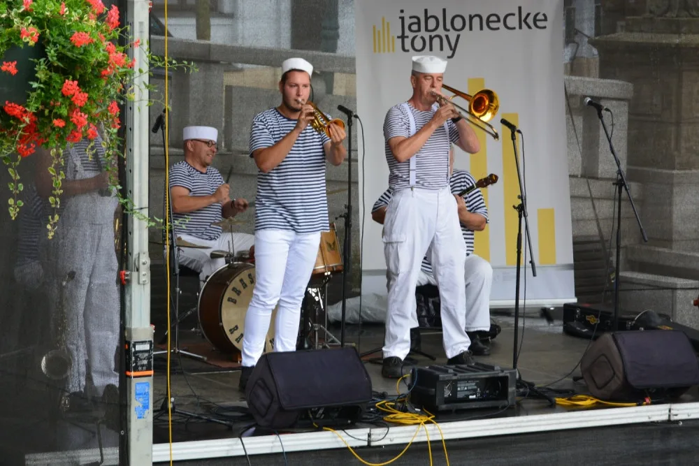 Jablonecké tóny.
