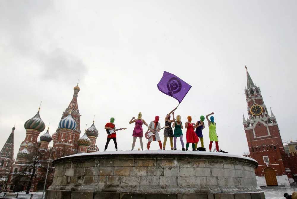 Přeshraniční filmový festival vyvrcholí koncerte ruských Pussy Riot.