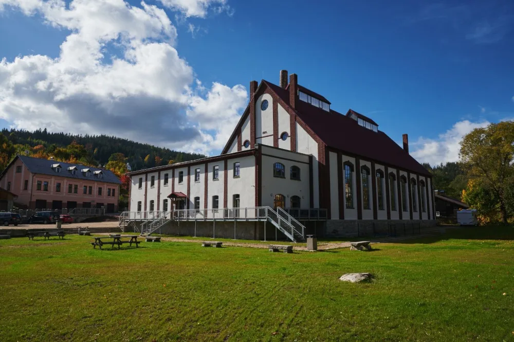Stavbou roku Libereckého kraje 2023 je rekonstruovaný Liebiegův palác