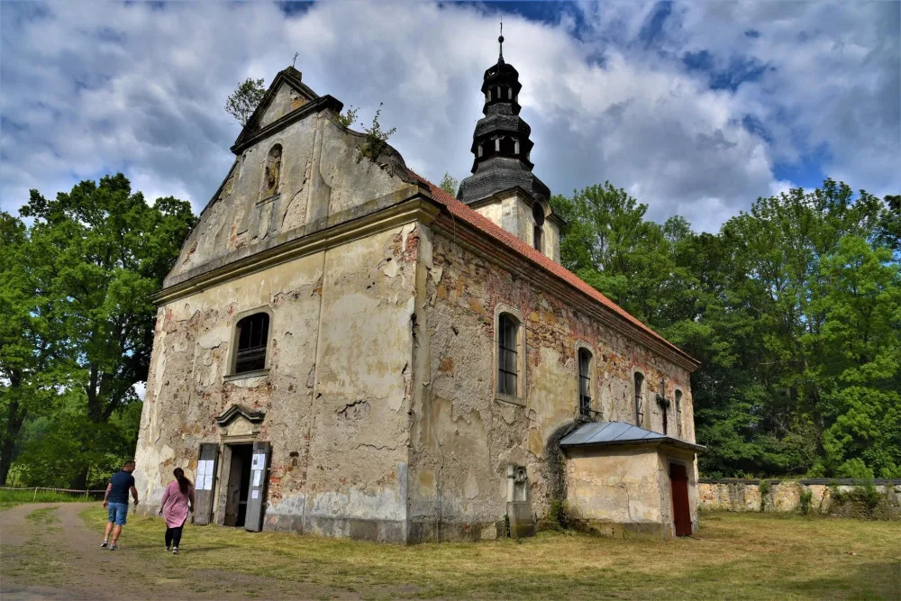 Kostel v Žibřidicích.