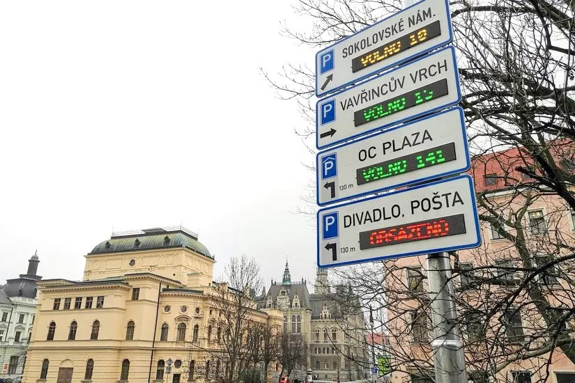 Parkovací navigace v Liberci.
