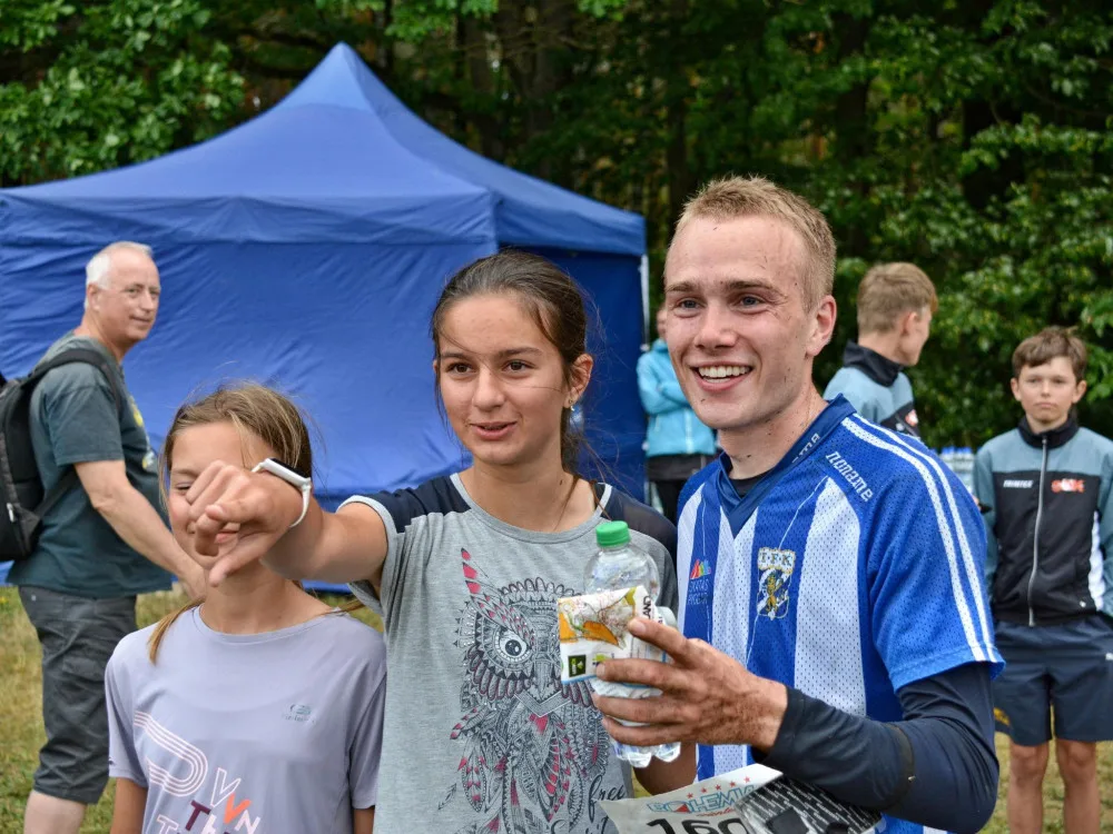 Norský závodník Kasper Fosser po doběhu jedno ze závodů.