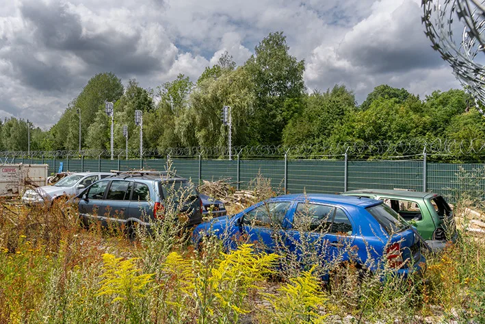 V Novém Boru připravují první dražbu odtažených autovraků
