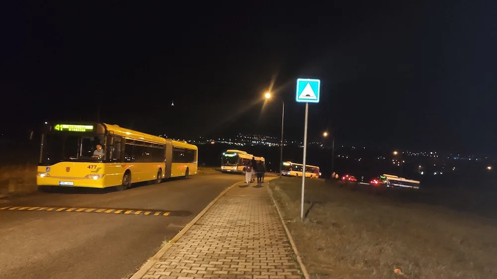 Autobusy na Benátské najezdily přes tři a půl tisíce kilometrů. Svezly tisíce lidí