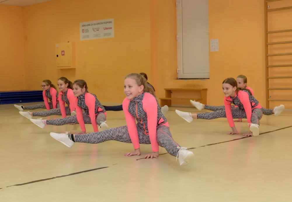 Rozhýbej své tělo, tanči jako profík. Liberecký A-STYL spustil nábor do svých kurzů na novou sezonu