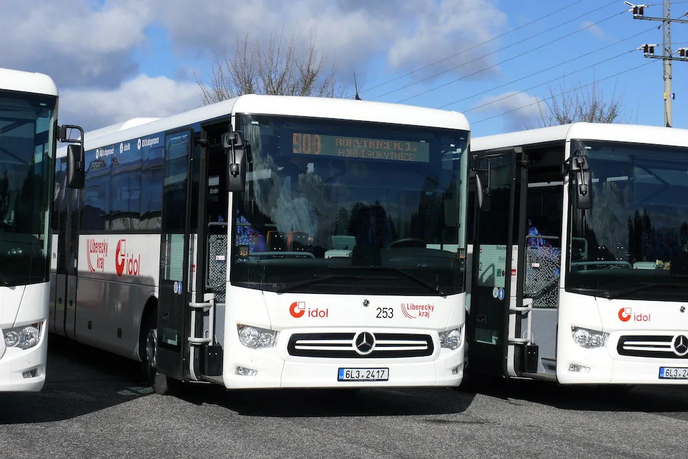 Liberecký kraj přidá další spoje na autobusové lince z Jablonce do Prahy