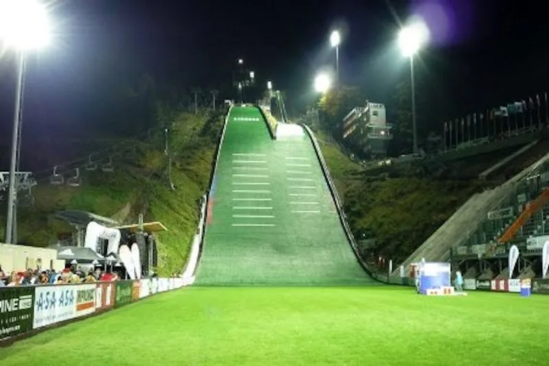 Alpen Cup míří do Česka. Po roce se opět bude skákat pod Ještědem