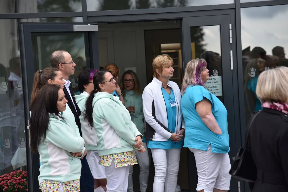 Vysocký ústav chirurgie ruky má po letech odkladů nový lůžkový pavilon