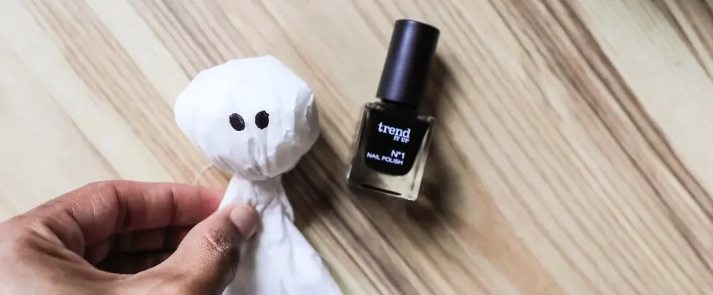 Máte rádi Halloween? Vyrobte si na dveře strašidelný věnec