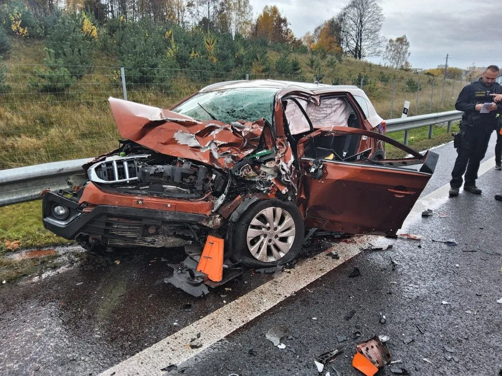 U nehody přistával vrtulník záchranné služby.