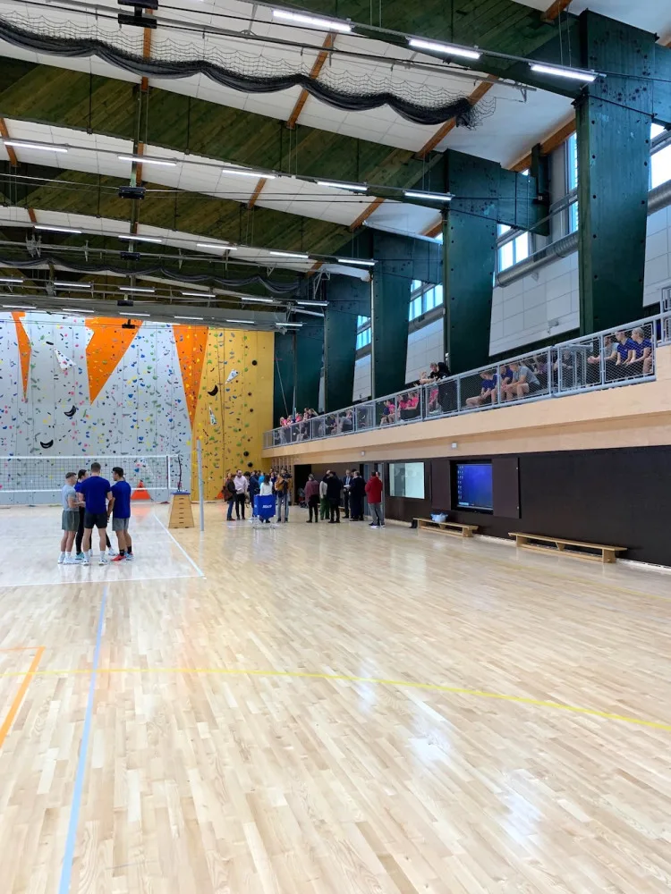 Sportovní haly univerzity v Harcově už opět fungují. Rekonstrukce vyšla na 122 milionů