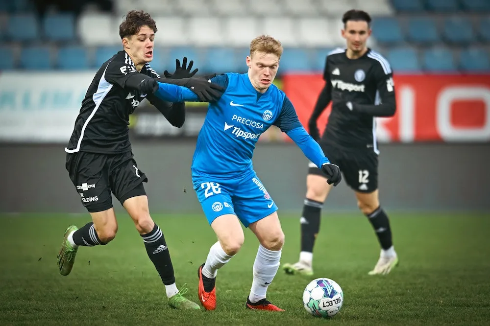 Brankové hody U Nisy, Slovan porazil Zlín 5:3 a neprohrál šestkrát v řadě