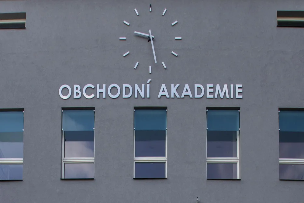 Obchodní akademie v Jablonci nad Nisou.