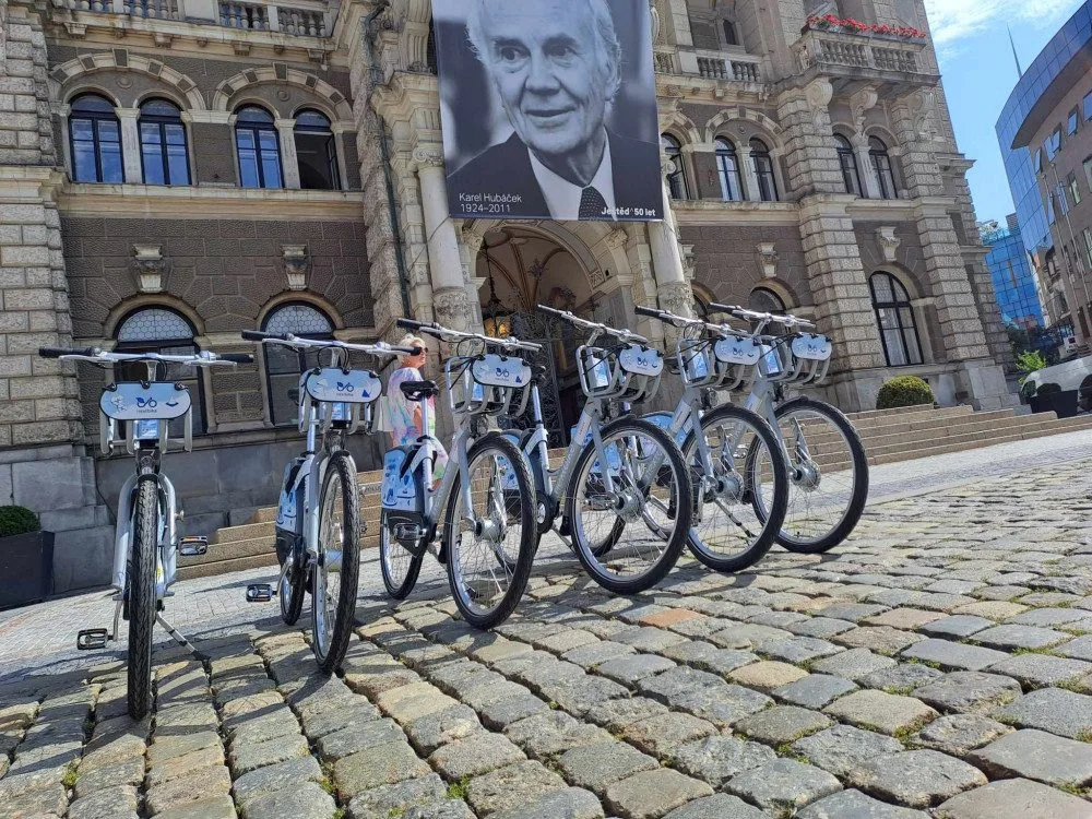 Sdílená kola v Liberci.