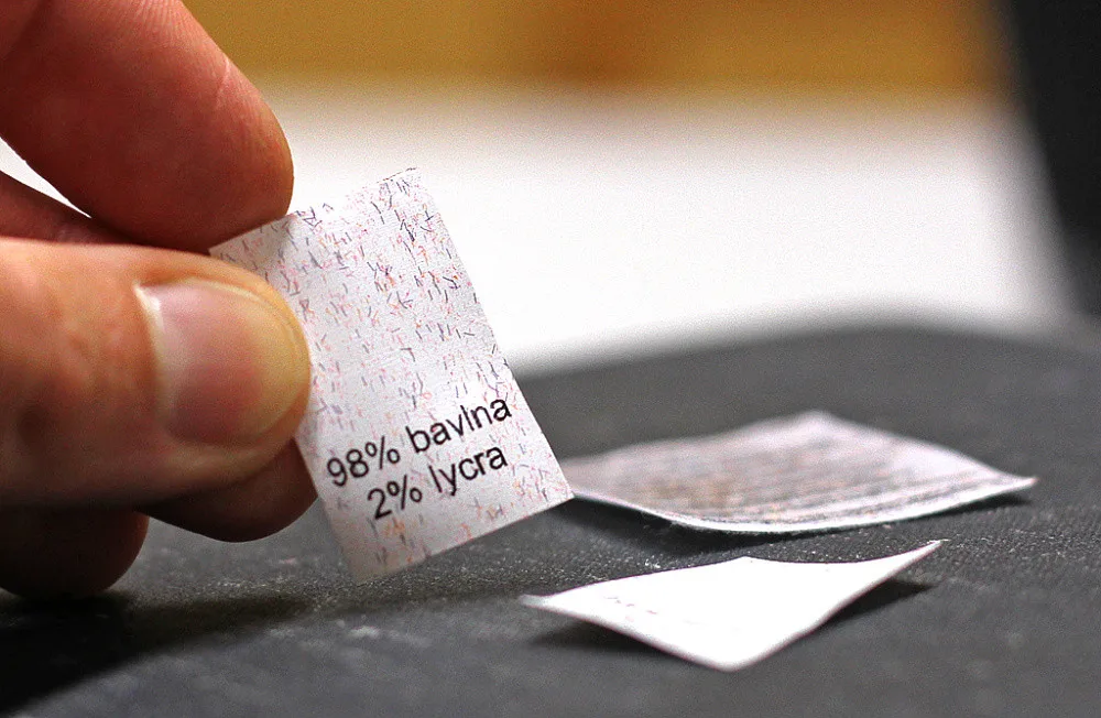 Bylo tričko vyprané? Novinka z Technické univerzity pomůže módním e-shopům