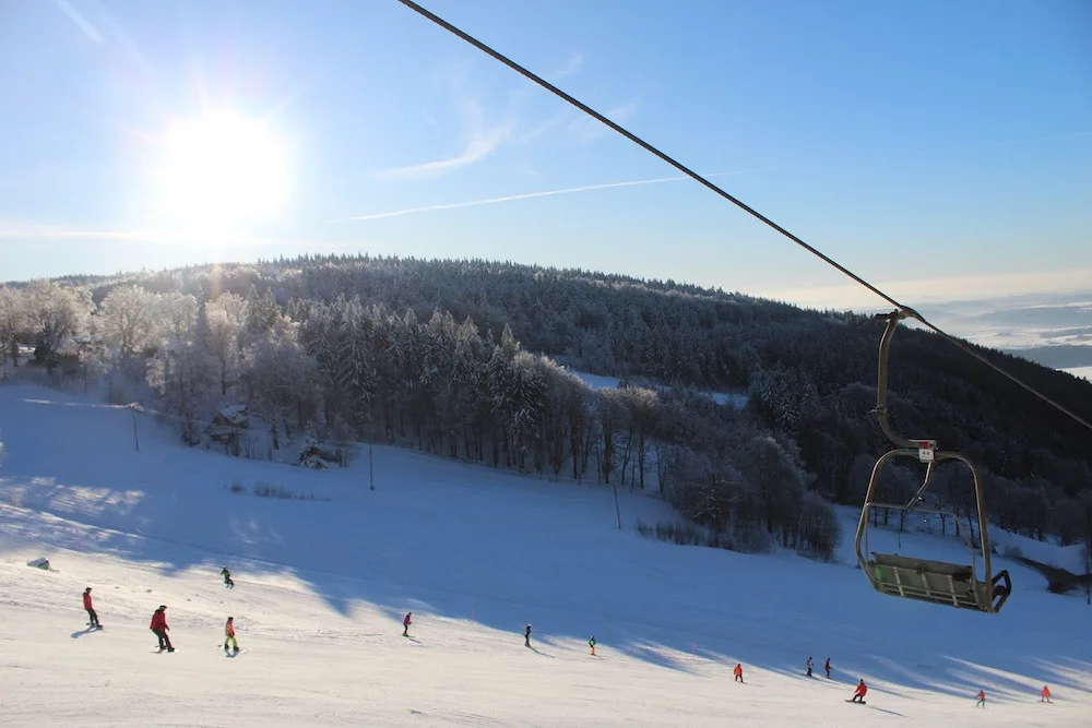 Skiareál Ještěd připravil časově limitovanou nabídku zvýhodněných skipasů