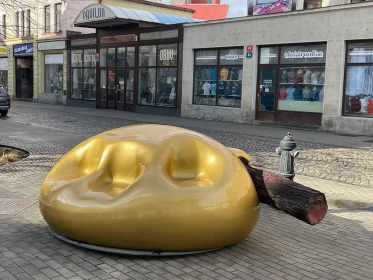Plastika Věčná něha po renovaci.