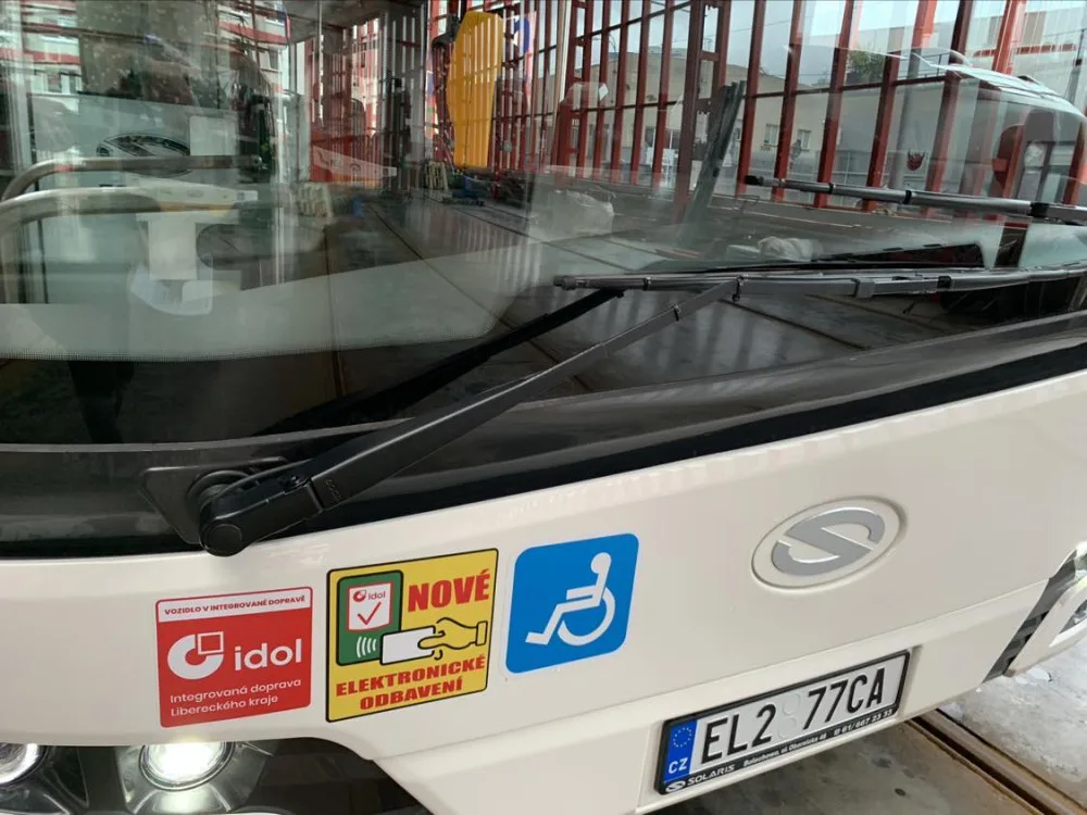 Dopravní podnik koupil první elektrobus, cílem je čtyřicet. Jde o transformační proces, říká předseda představenstva
