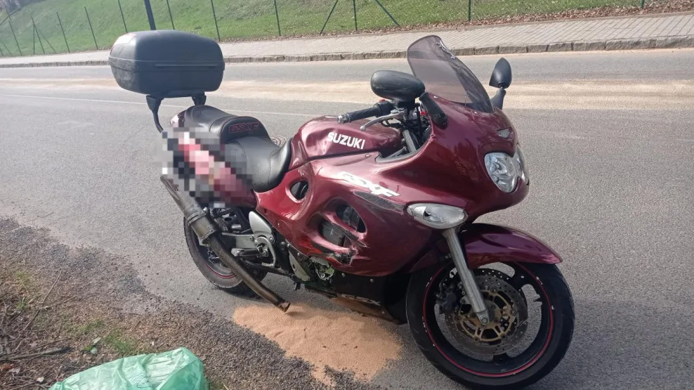 Motocykl, na kterém řidič havaroval.