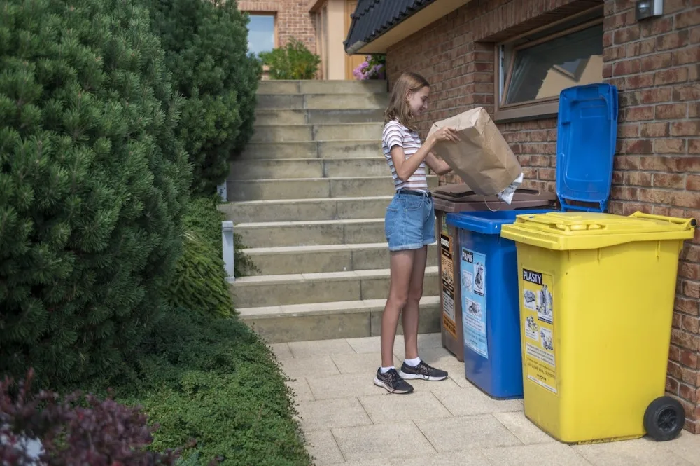 Obaly už recyklují tři čtvrtiny Čechů. Nejvíc se jim to daří s papírem