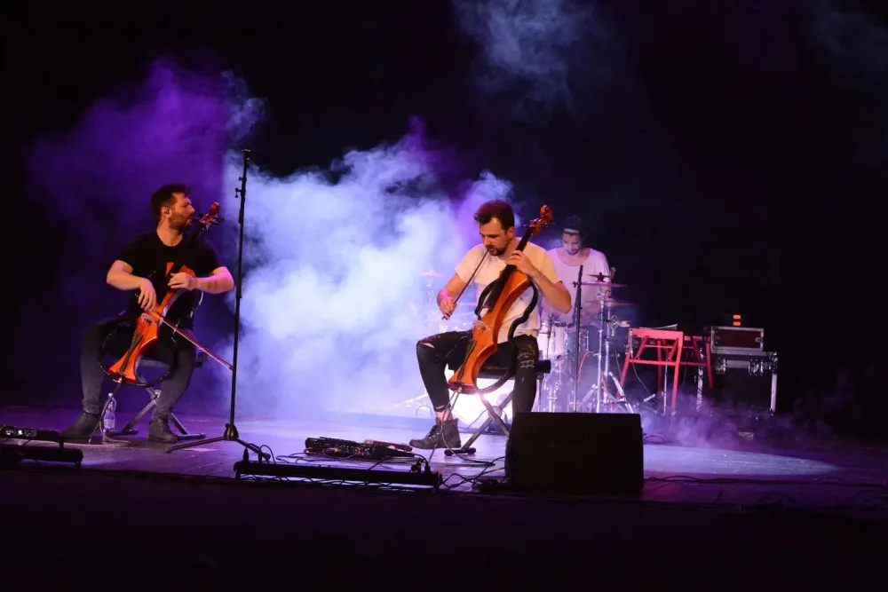 V rámci programu jabloneckých tónů vystoupí i The Cello boys.