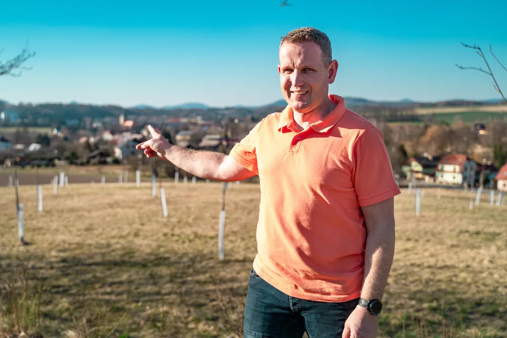 Proti větrným elektrárnám v Brništi se v anketě vyslovilo méně než 30 procent lidí
