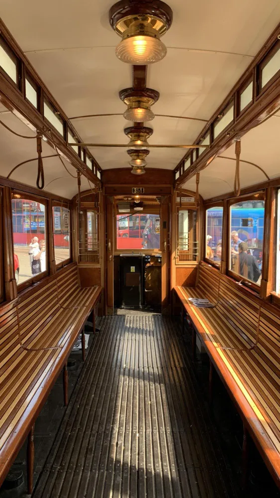 Léto nostalgických jízd. Svezte se tramvají po Liberci nebo historickým autobusem do Jizerek