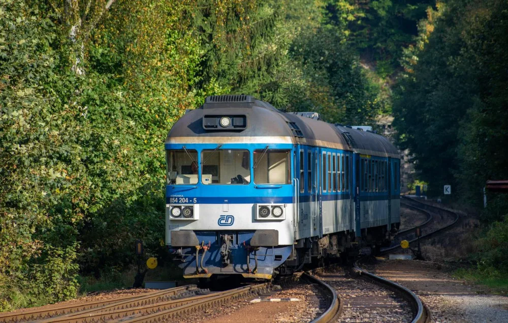 Železniční dopravu v Libereckém kraji přeruší rekonstrukce. Náhradní autobusovou dopravu zajistí České dráhy