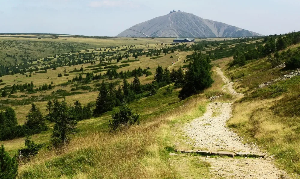 Na horách začíná letní sezona. Jaké jsou základní pravidla pro návštěvu Krkonoš?
