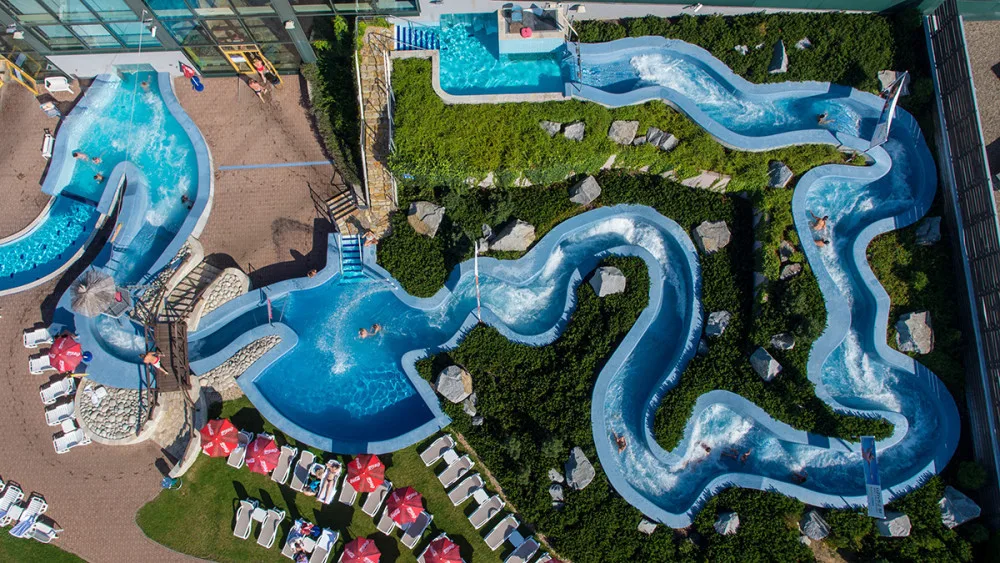 Přijďte si užít letní prázdniny a zažít Brazilské léto v Aquapalace Praha.