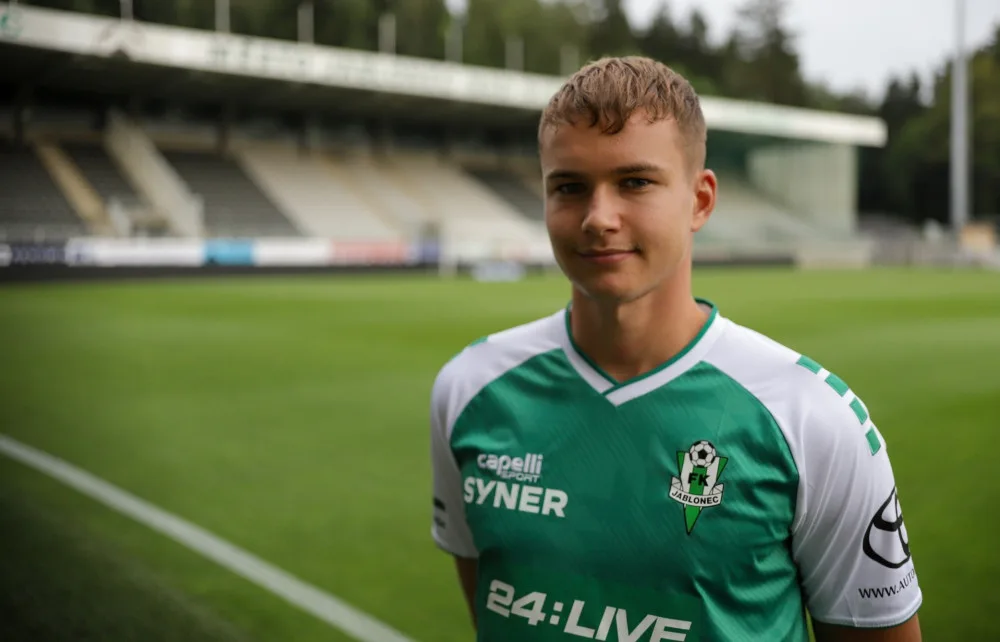 Další posila pro fotbalový Jablonec. Útočník Schánělec ze Sparty už trénuje s domácími