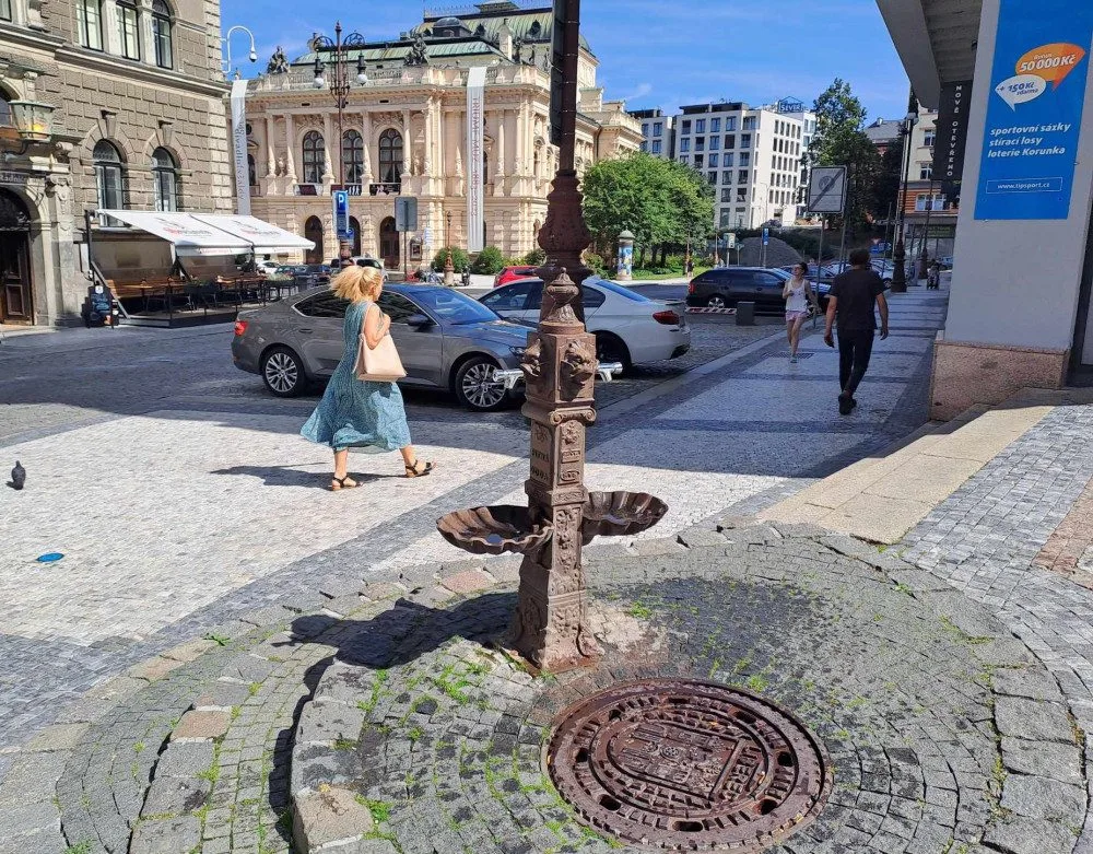 Města jsou v létě problematická, neboť se nezvládnou v noci přirozeně ochlazovat