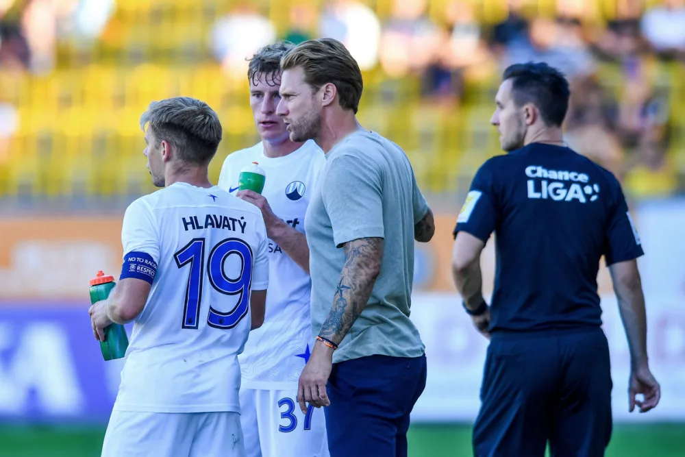 Nejhorší výkon, štvalo Kováče pro prohře v Teplicích. Střídal bych devět hráčů, řekl