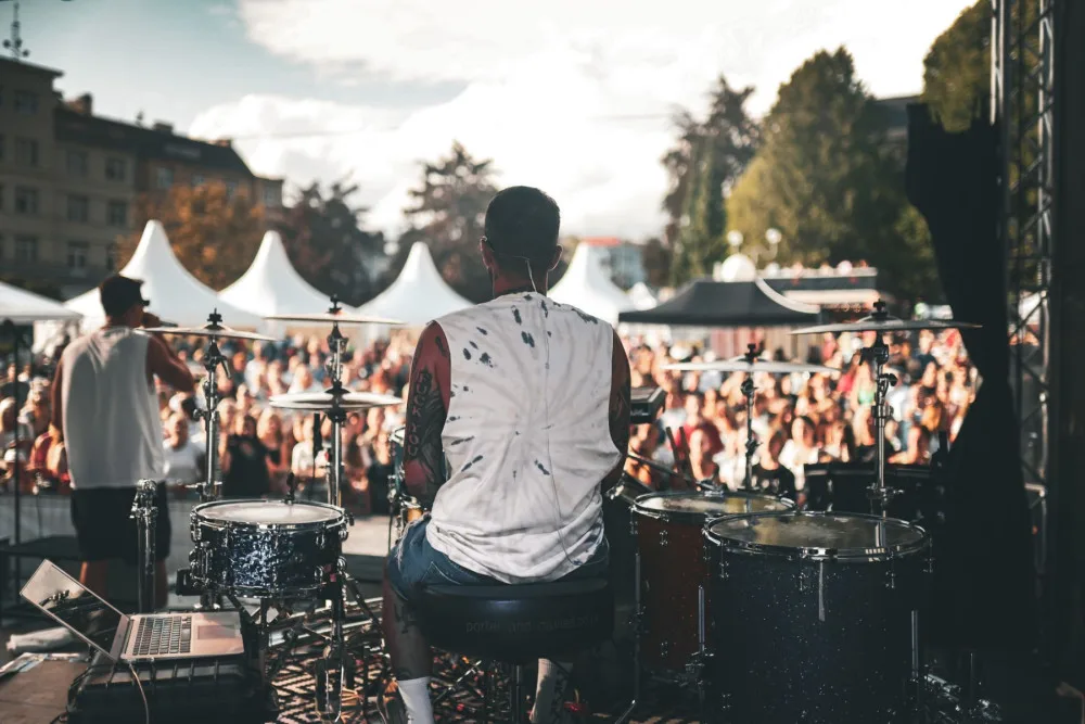 Festival Jablonecká perle slibuje to nejlepší z Jablonce. Od dobrého jídla, přes muziku po videomaping