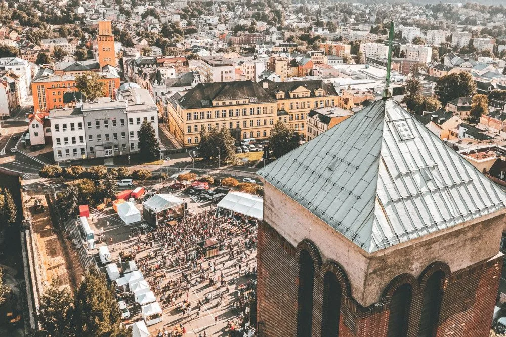 Festival Jablonecká perle slibuje to nejlepší z Jablonce. Od dobrého jídla, přes muziku po videomaping
