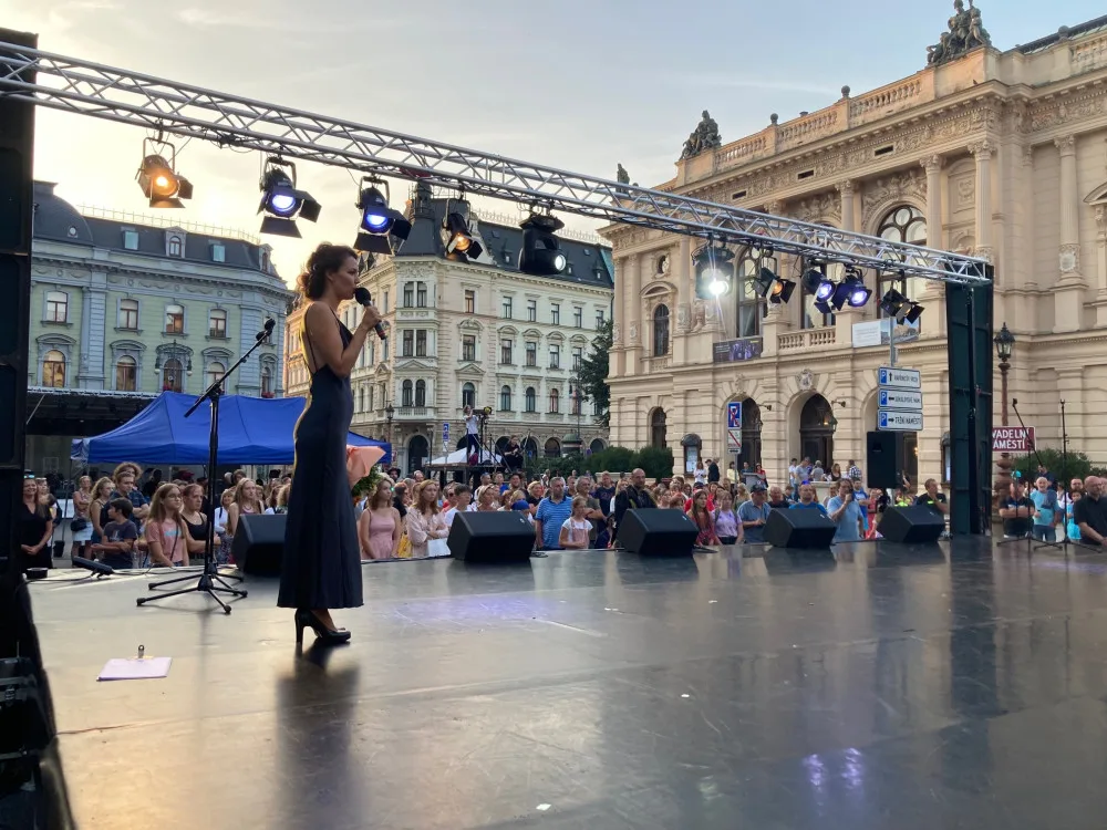 Liberecké Thálie jsou předány. Bodovali tanečník Kolář, opěrní pěvkyně Vondrová a herec Stránský