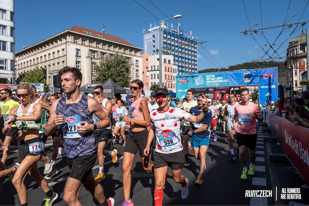 Ústí rozhýbe už 14. půlmaraton. RunCzech připravil i novou desítku a tradiční rodinné běhy
