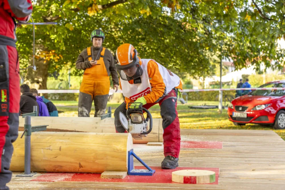 Frýdlantský park bude ve středu a ve čtvrtek hostit soutěž středoškolských týmů Jizerský dřevorubec