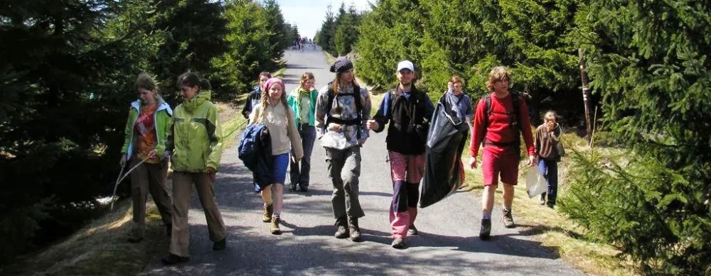 Od pátku do neděle mohou dobrovolníci v rámci akce Ukliďme Jizerky pomoci vyčistit Jizerské hory od odpadků