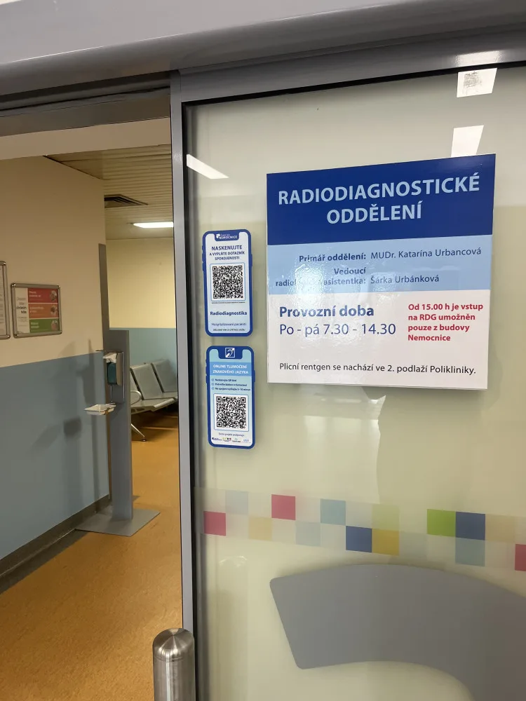 Českolipská nemocnice usnadní komunikaci neslyšících pacientů se zdravotníky. Nabízí jim online videohovor s tlumočníkem